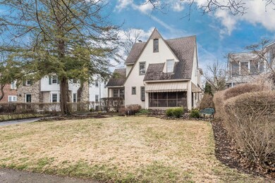245 N Cassingham Rd 06