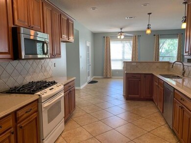 Kitchen & Breakfast Room
