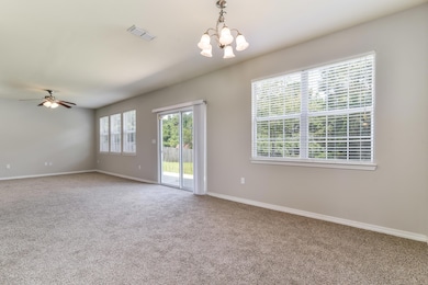 124 Peoria Blvd Crestview-LoRes-25