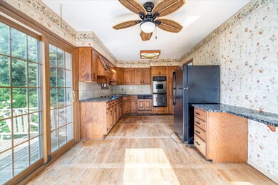 185 Maxine Ct, West Hempstead, NY 11552 - photo 6