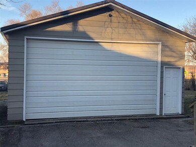 315 Summit St, Center Point, IA 52213 - photo 3