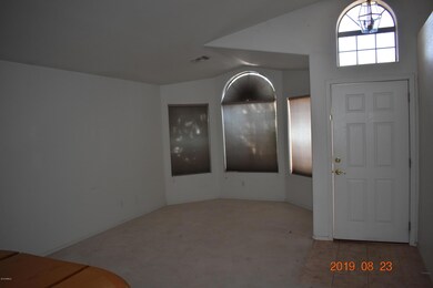 Living Room/Entryway