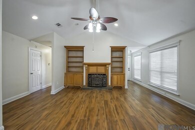 2331 Torrey Pine Dr, Baton Rouge, LA 70816 - photo 6