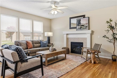 1864 W Concord Dr, Olathe, KS 66061 - photo 7