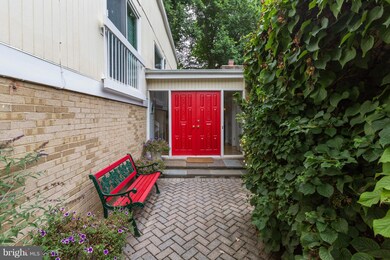 7005 Buxton Terrace, Bethesda, MD 20817 - photo 2