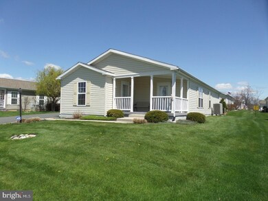 103 Red Wing Ct, Bechtelsville, PA 19505 - photo 2