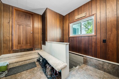 Side Entryway