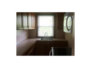 63 Linden St unit 2, Pawtucket, RI 02861 - photo 4