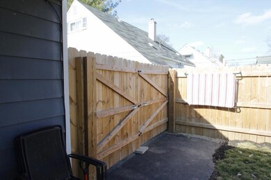 520 Virginia Cir W, Columbus, OH 43213 - photo 3