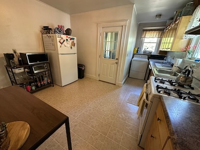 72 S Crescent Circuit, Boston, MA 02135 - photo 3