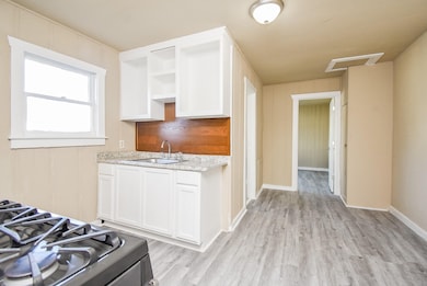 1413 Mcneil St, Houston, TX 77009 - photo 5