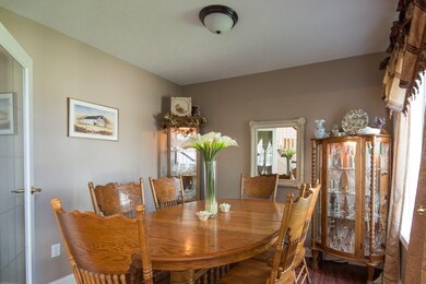 Another view of the dining room.