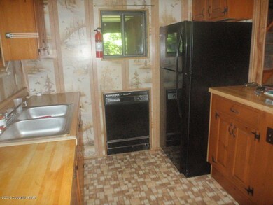 47 Brian Ln, Effort, PA 18330 - photo 5