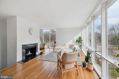 7304 Rippon Rd, Alexandria, VA 22307 - photo 5