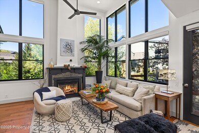 04-437JodyRd_2509_0592