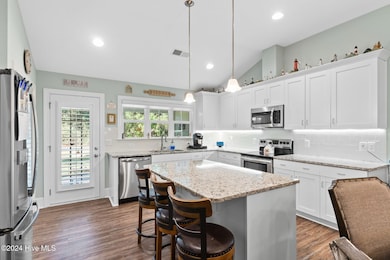 16-web-or-mls-CAMMediaLLC.com (32 of 47)