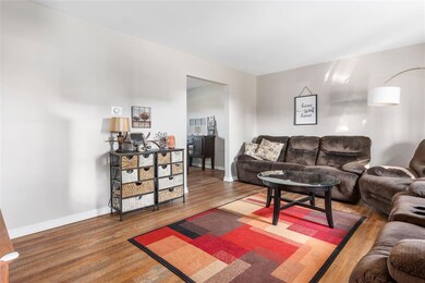 4913 N Cornwall Dr, Muncie, IN 47304 - photo 4