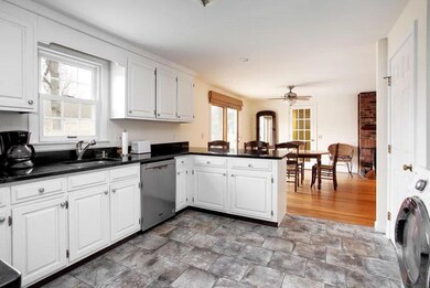 31 Kencomsett Cir, Yarmouth Port, MA 02675 - photo 3