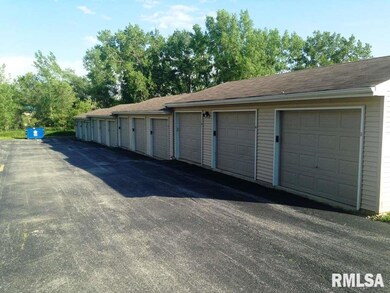 2413 W 54th St unit 3, Davenport, IA 52806 - photo 5