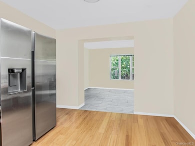 1283 E 223rd St, Bronx, NY 10466 - photo 3