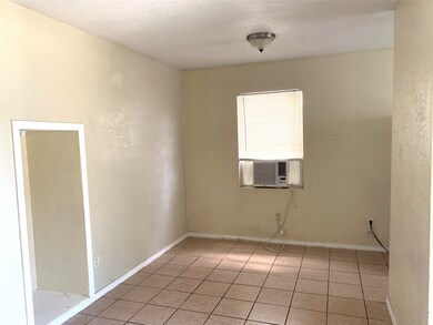14031 Garber Ln unit 2, Houston, TX 77015 - photo 3