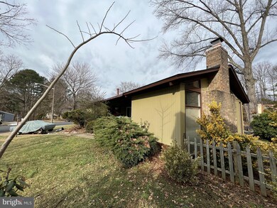 12723 Torrington St, Woodbridge, VA 22192 - photo 2