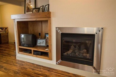 874 SW Crestline Dr, Bend, OR 97702 - photo 3