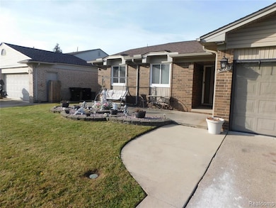 38223 Forsdale Dr, Sterling Heights, MI 48310 - photo 4