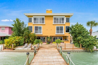 7953 Bayshore Dr, Treasure Island, FL 33706 - photo 3