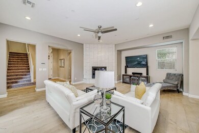 202-LivingRoom_2