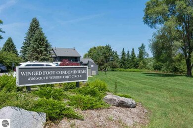 4300 S Winged Foot Cir unit 504, Cedar, MI 49621 - photo 3