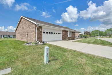 3-web-or-mls-390-bishop-dr