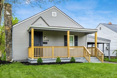 Full covered, front porch