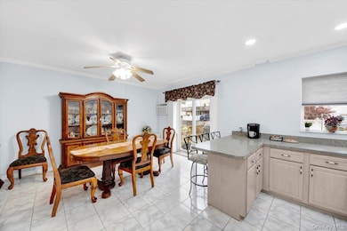 2529 Westervelt Ave, Bronx, NY 10469 - photo 6