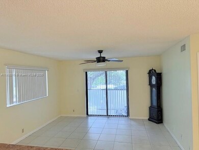 677 Trace Cir unit 203, Deerfield Beach, FL 33441 - photo 4