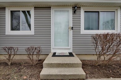 1670 Regents Hill Dr, Columbus, OH 43223 - photo 5