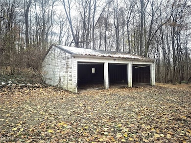 12452 Auburn Rd, Chardon, OH 44024 - photo 6