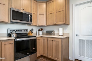 HOLIDAY HILLS #2(INTERIOR) (8)