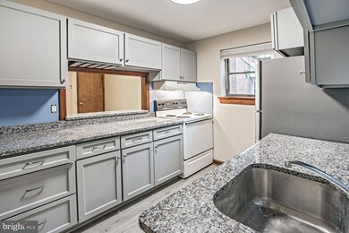 708 N Van Buren St unit 1, Wilmington, DE 19805 - photo 2