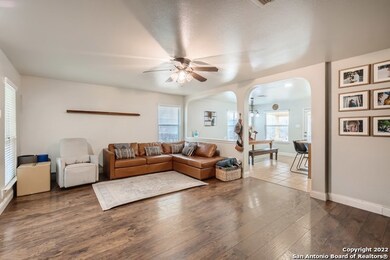 4126 Dunn Oak Dr, San Antonio, TX 78223 - photo 4