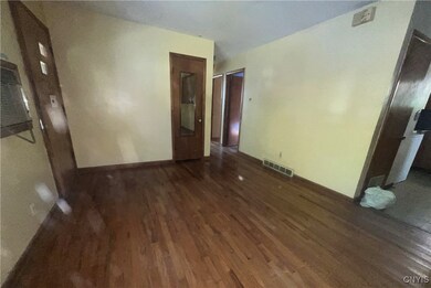 210 Ruth St, Minoa, NY 13116 - photo 6