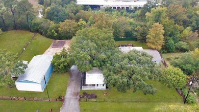 10517 Peach St, Houston, TX 77093 - photo 3