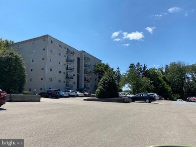 3421 W Chester Pike unit B44, Newtown Square, PA 19073 - photo 3