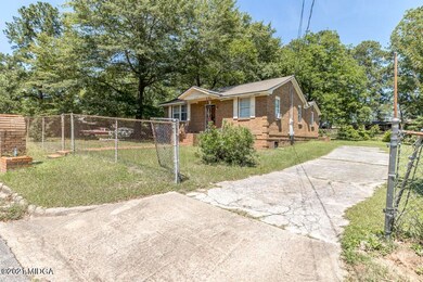 1738 Eveline Ave 3