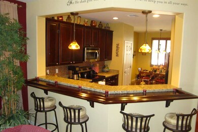 Kitchen Breakfast Bar