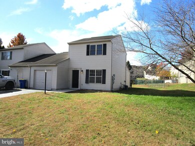 3044 Spectrum Rd, Dover, PA 17315 - photo 3