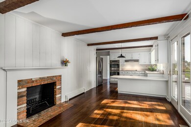 family room off kitchen