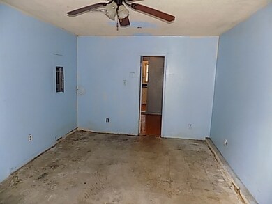 BONUS ROOM OR 4TH BDRM