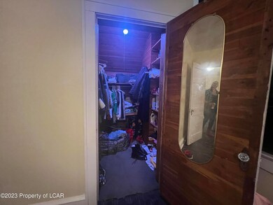 984 W 6th St, Hazleton, PA 18201 - photo 6