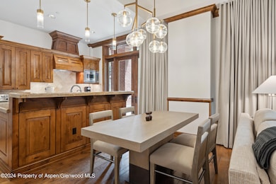 DiningKitchen